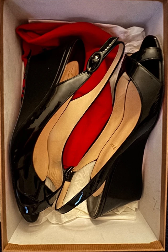 Bomba Christin Loubutin Sofia Sling 70 charol negro - 40,5 Foto 3 de 4