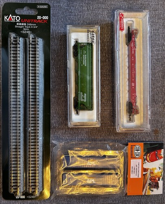 #ad Mixed Lot Of n Scale Items KATO TrackCon Cor Sea Containers CF HopperHusky St $65.00
