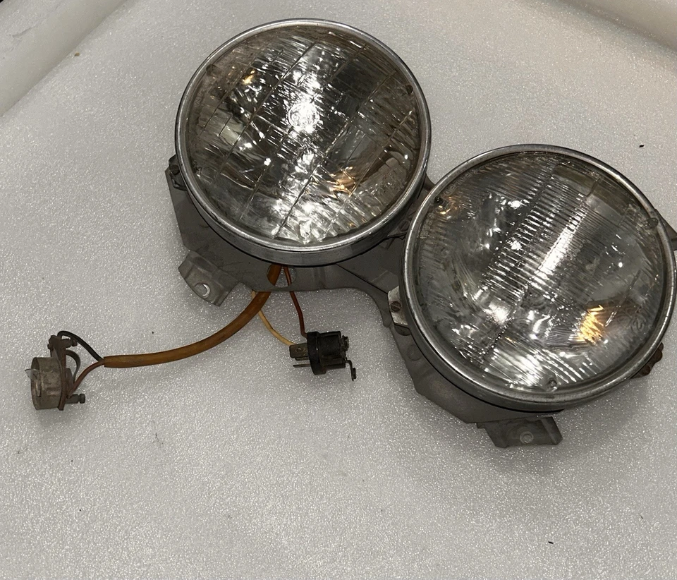 59-68 Lámpara Faro Lateral Izquierdo o Derecho Mercedes W111 220sb 250se *OEM* De Colección Foto 4 de 4