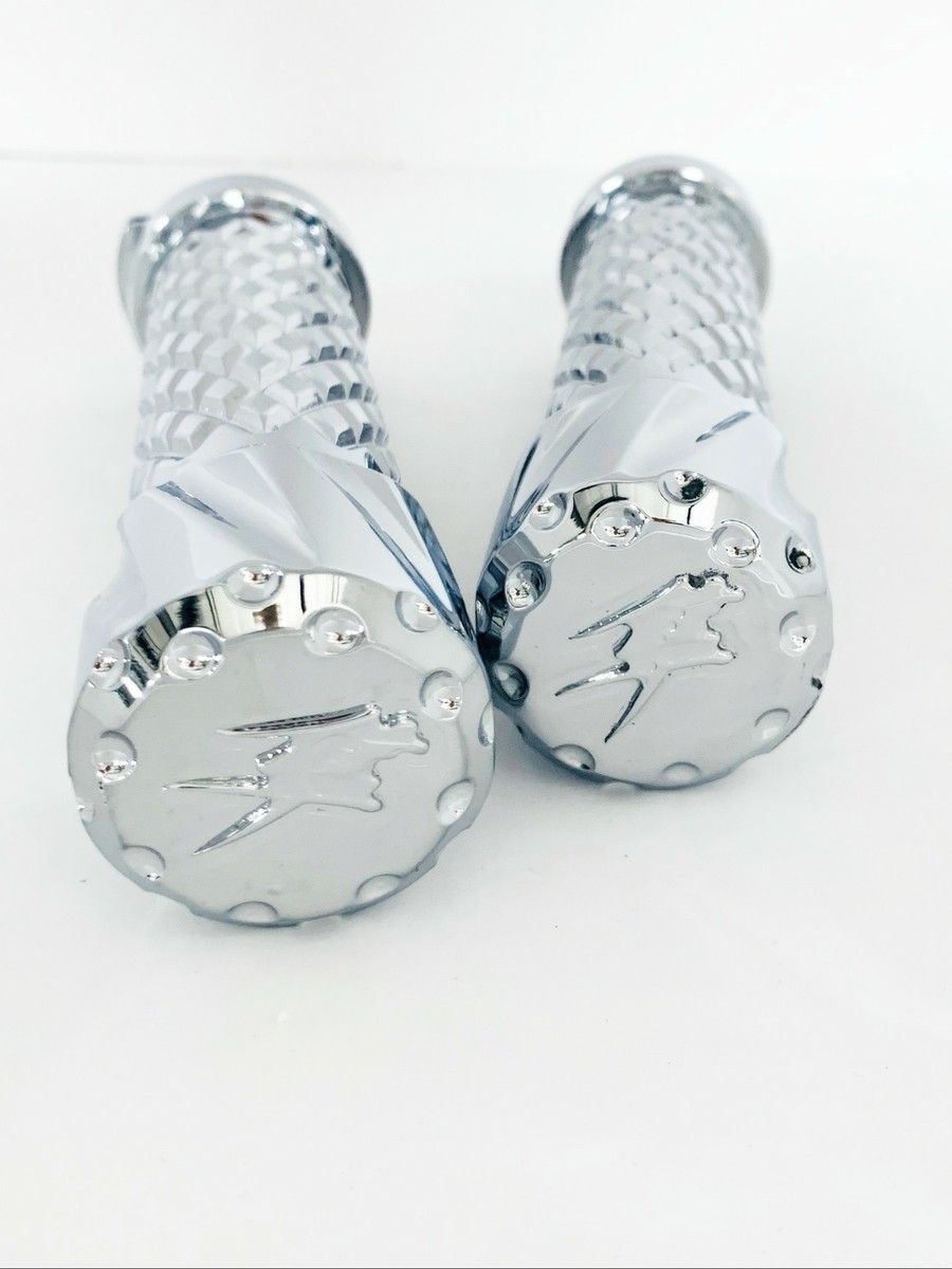 ロゴパーカ kumi様 HAYABUSA CHROME DIAMOND PATTERN KANJI LOGO GRIPS FOR 2016