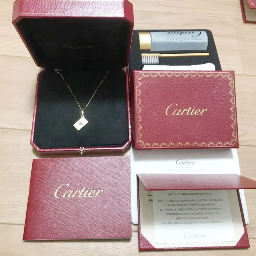 Cartier — Cartier 18K Rose Gold necklace Pendant top playing card heart charm w/box