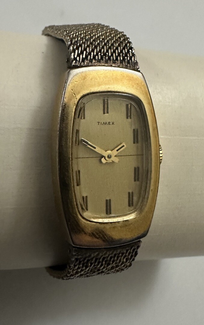 Vintage Timex Rectangular Mechanical Hand Winding… - image 4