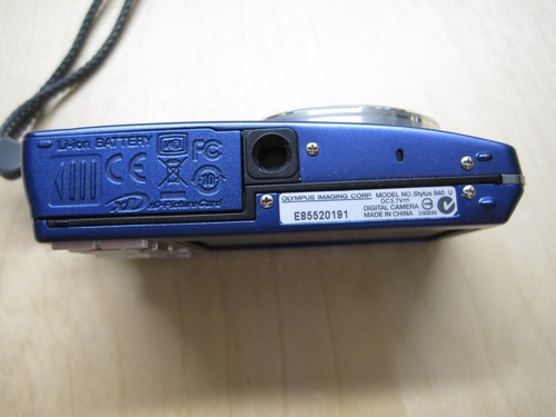 Olympus Stylus 840 8,0-MP-Digitalkamera – blau - Bild 6 von 11