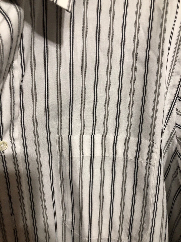 Camisa vintage para hombre Burberry’s 16-35 rayas blancas/grises abotonadas hecha en EE. UU. Foto 3 de 4