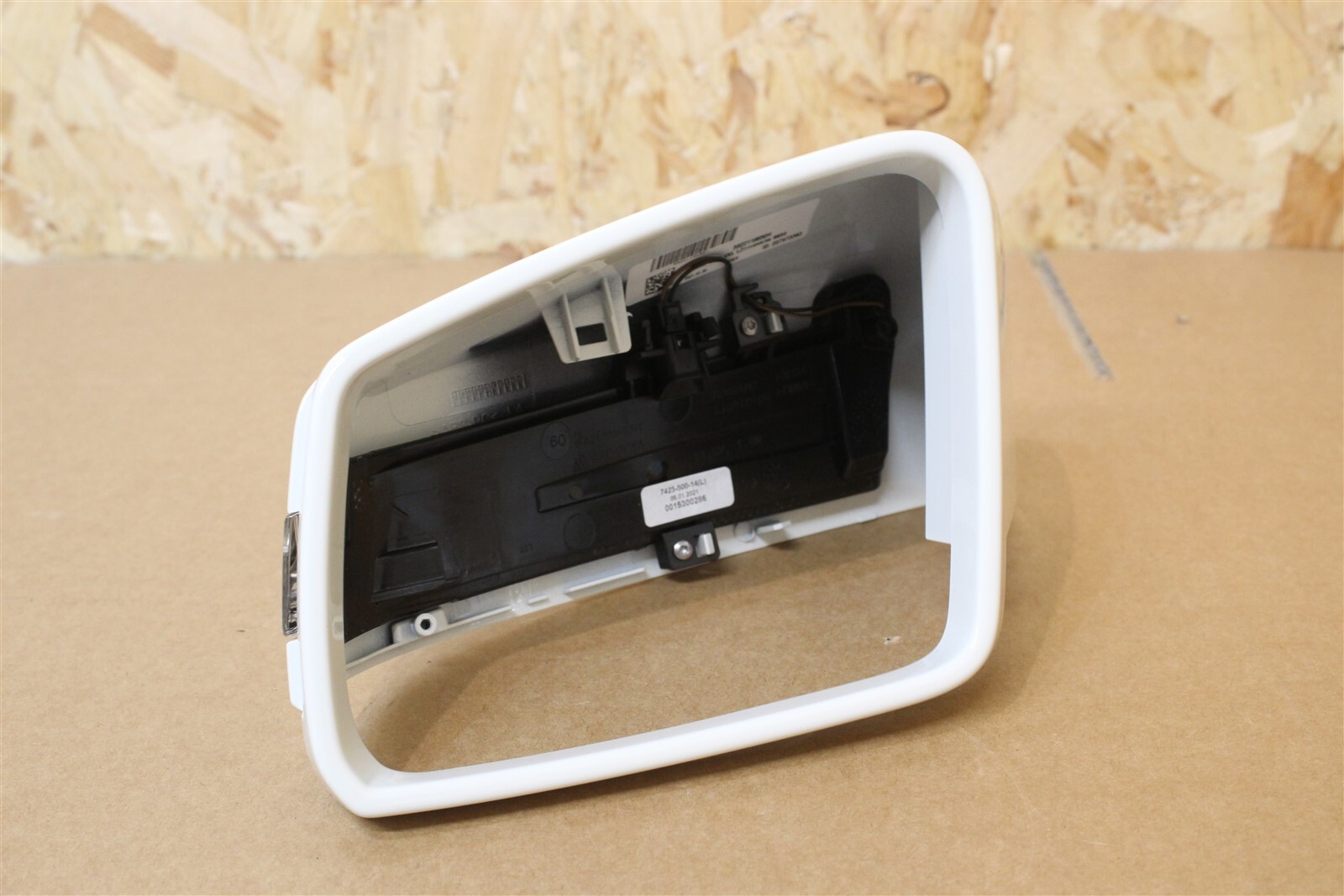 Genuine Mercedes-Benz LH Painted Mirror Housing With Indicator 