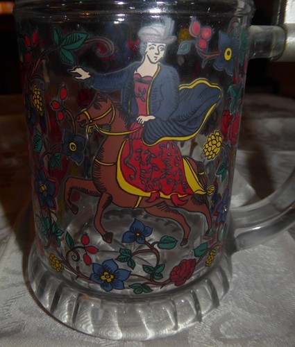 Vintage Glass Beer Stein – Medieval Theme - Picture 12 of 12