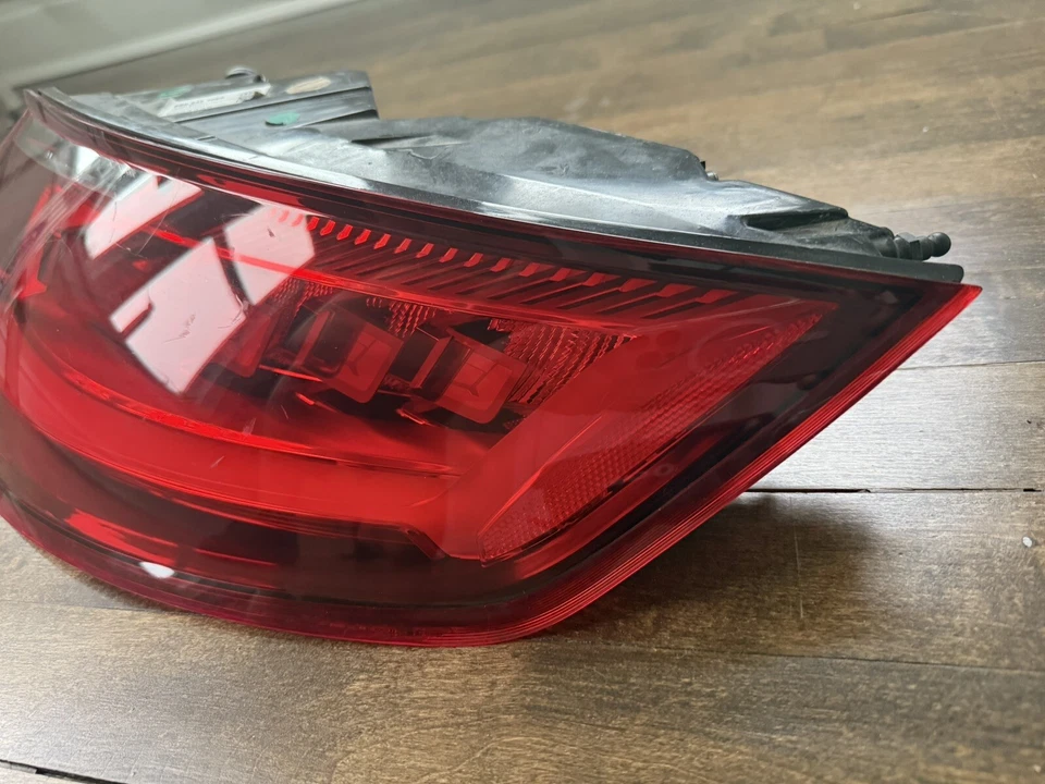 Оригинальный задний фонарь правый Audi TT TTRS 8S OLED 8S0945208 - Изображение 3 из 4