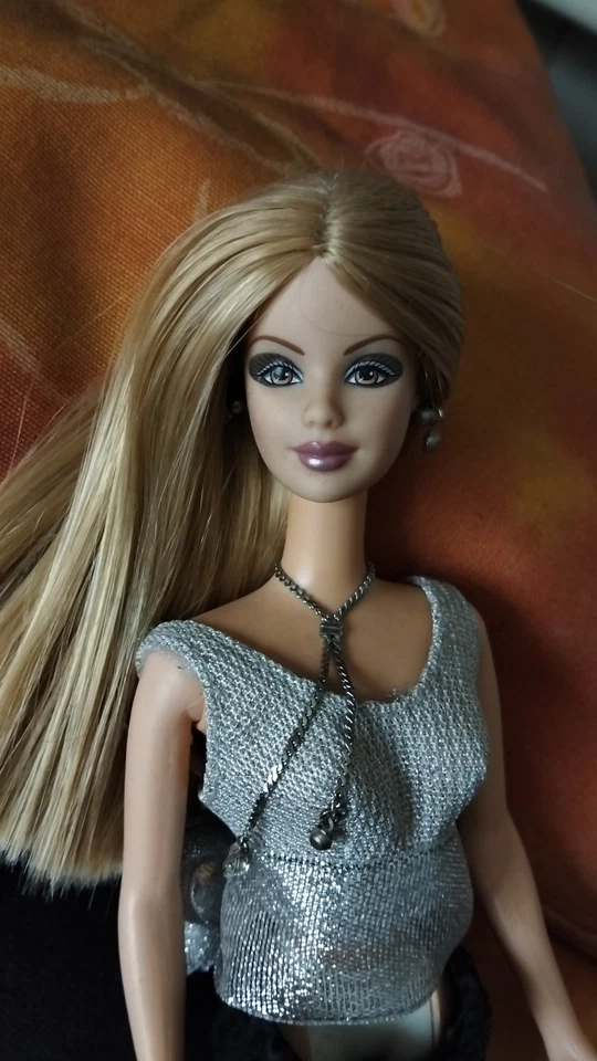 Barbie Society Girl 2001 Bellissima - Immagine 2 di 4