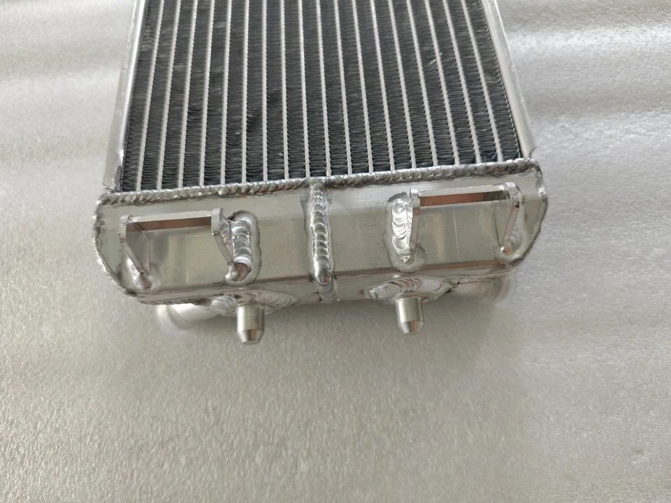 Radiadores AUX izquierda + derecha para Audi RS3 TTRS Quattro 2017-2021 8K01212C Foto 3 de 4