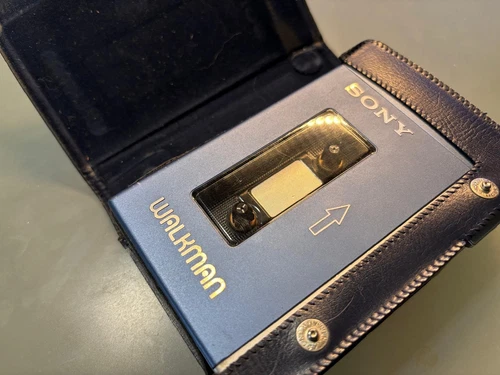 Vintage Sony TPS- L2 Walkman Cassette Player THE ORIGINAL!