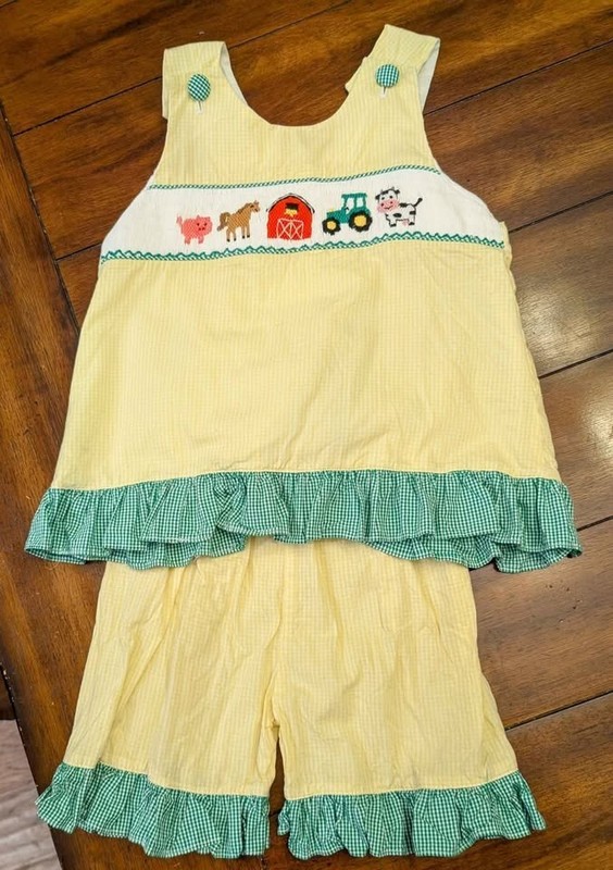 SWEET LAROSE SMOCKED SWINGBACK TWO PIECE OUTFIT FARM SET GIRLS SIZE 5 VERY GOOD 