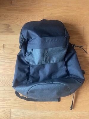 Nike Kyrie Irving Elite Basketball Bag Backpack Black Hoop. Zipper Top Pouch