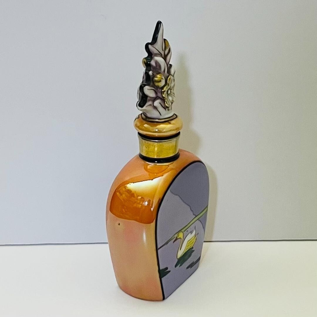 ○Deco Lady・パフボックス○１９２１年・米国輸出○直径１０cm○古則武○ ○Deco Lady・パフボックス○1921年・米国輸出○直径10cm