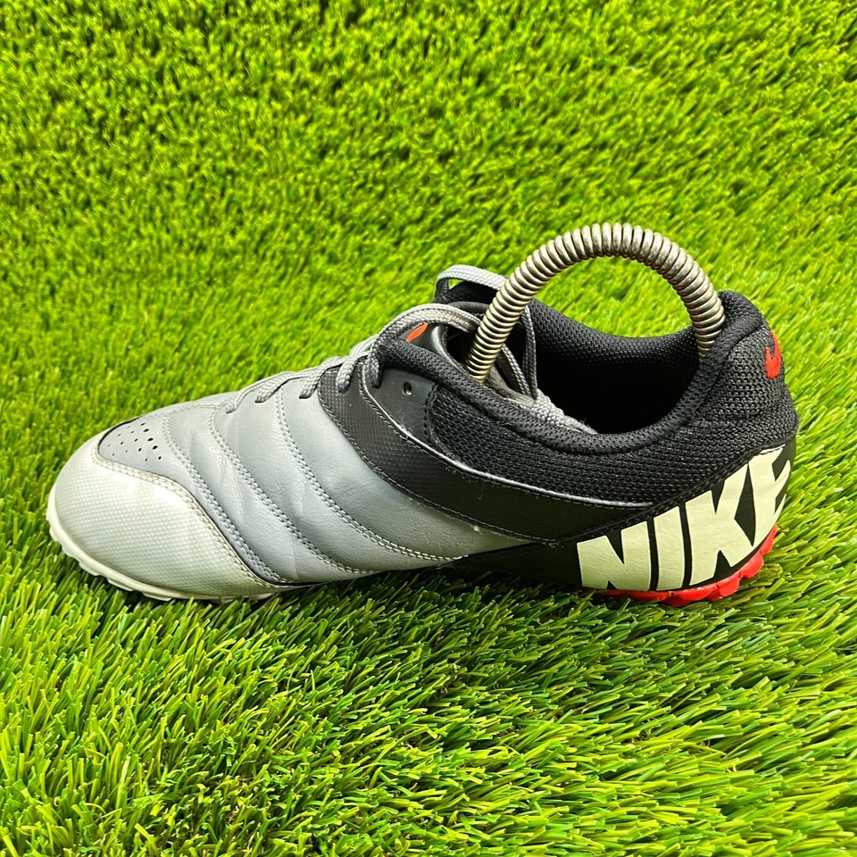 Nike Bomba Turf Boys Size 5Y Gray Black Running Indoor Soccer Shoes