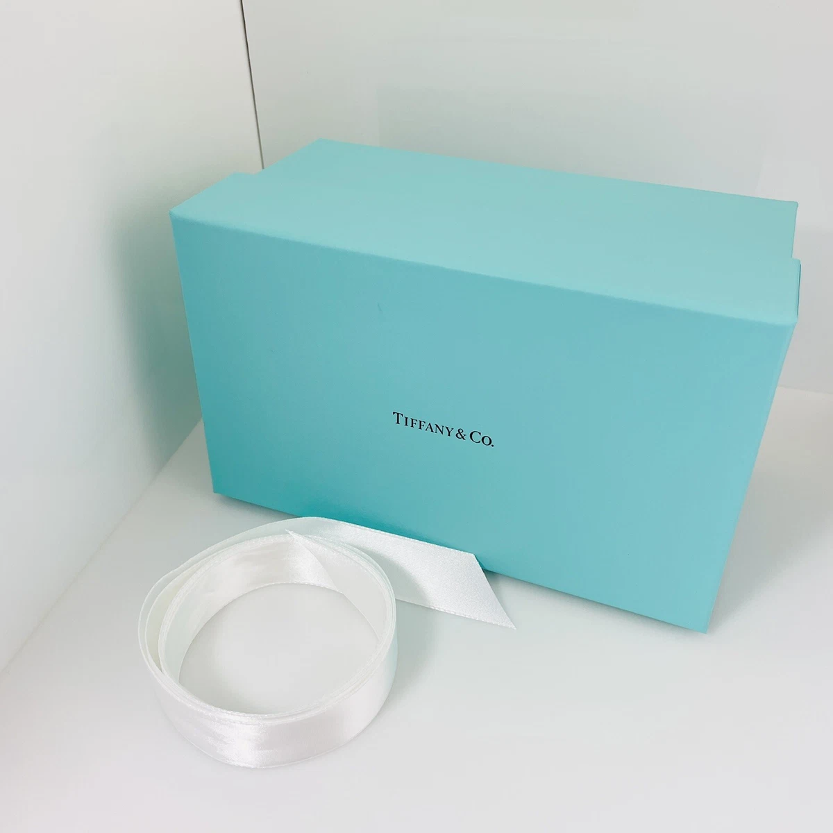 Tiffany White Ribbon Bow