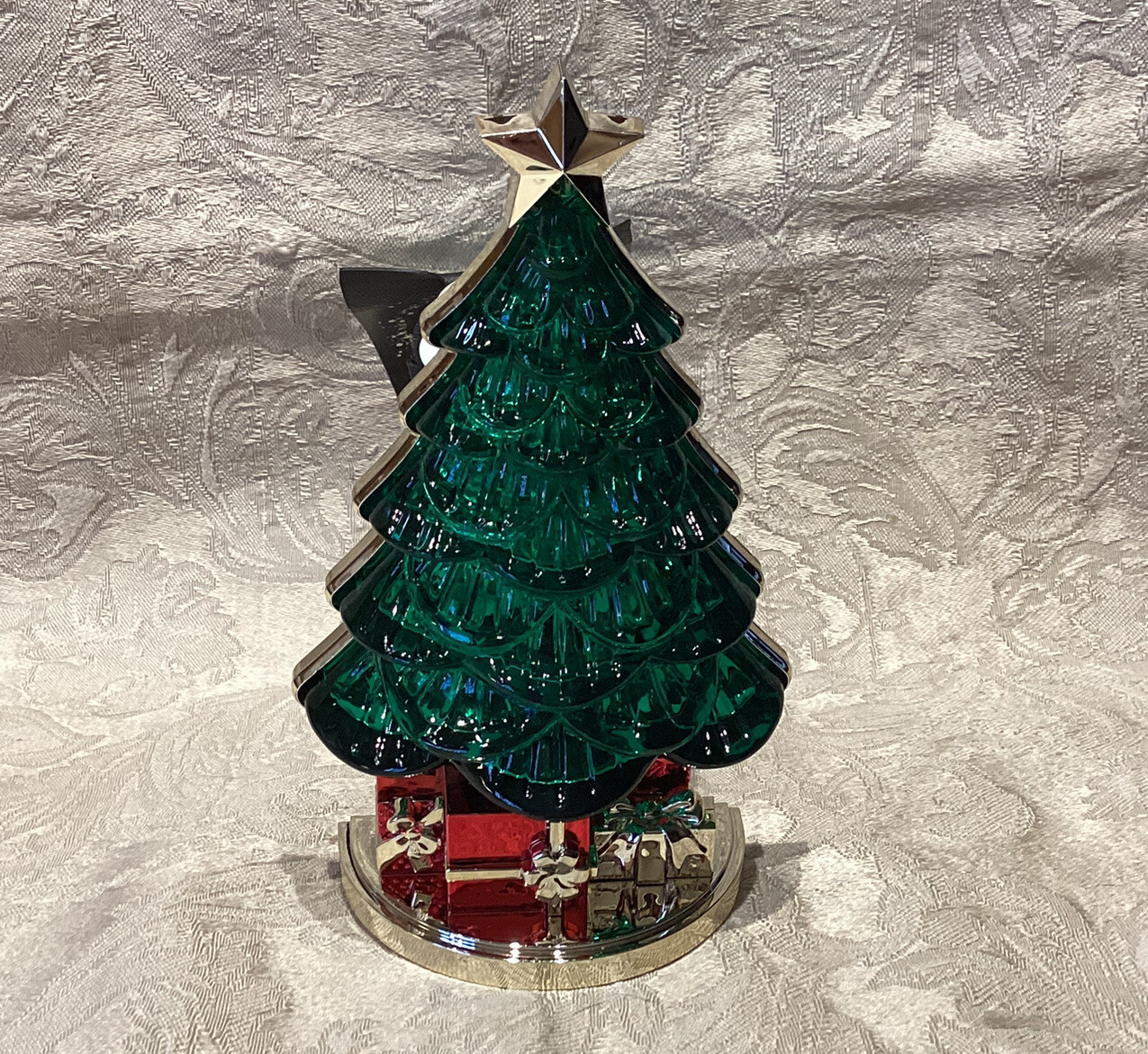 Bath & Body Works CHRISTMAS TREE WITH GIFTS TWINKLING LIGHTS Wallflower Plug-In-image