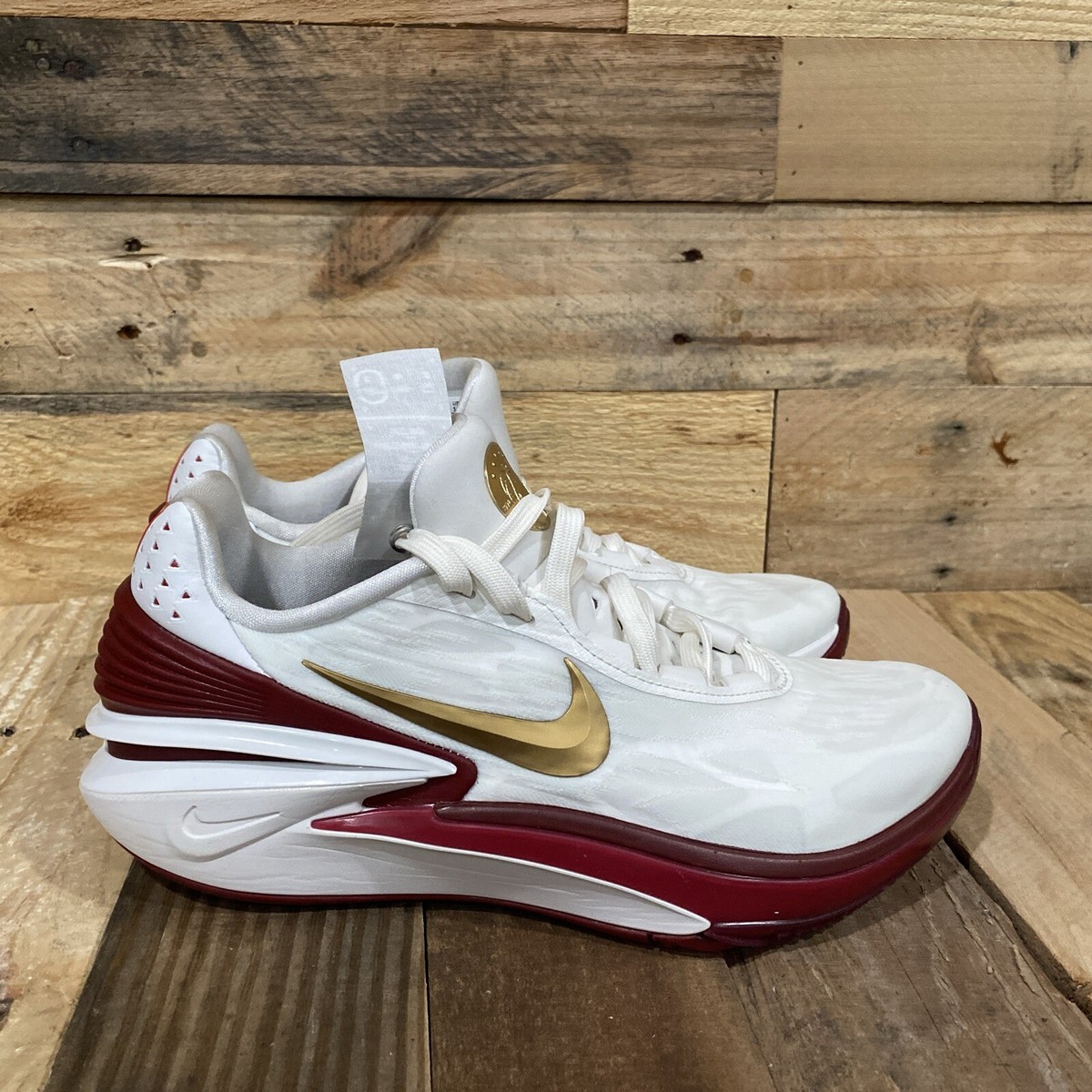 Nike GT Cut2 バッシュ バスケットボールのイノベーションにおける次なる飛躍：Air Zoom