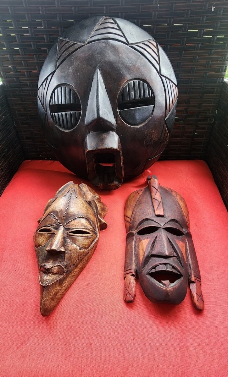 VINTAGE AFRICAN WOODEN MASK IN PRE OWNED CONDITION LOT OF 3