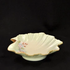 O&EG Royal Austria Tidbit Tray Shell Soap Dish Hand Painted Roses Gold 1899-1918