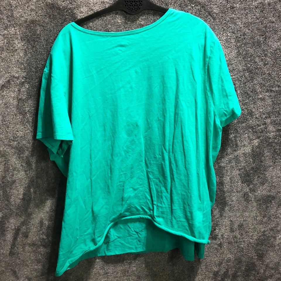 JMS Just My Size Women’s Plus 5X Graphic Tops Lot of 3 Peacock & Floral Print - Image 3 of 4