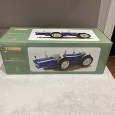 Universal Hobbies Doe 130 UH2703 Allrad Traktor 1.16 neuwertig in Box 