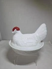 Vintage Westmoreland Milk Glass Hen On A Nest Red Comb 7" Split Tail