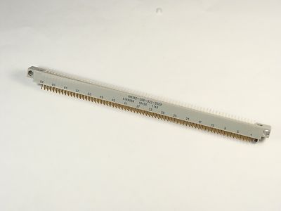 RM352-206-322-5509 Airborn 3 Row Right Angle PCB Connector Plug 206 Position NOS