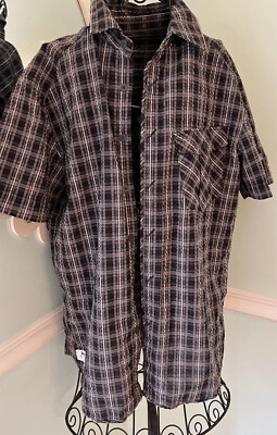 Men s medium Helly Hansen black gray plaid short sleeve button down up Shirt