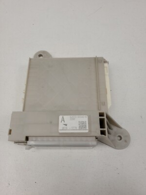 2012-2020 LEXUS GS350 REAR JUNCTION FUSE BOX RELAY MODULE OEM