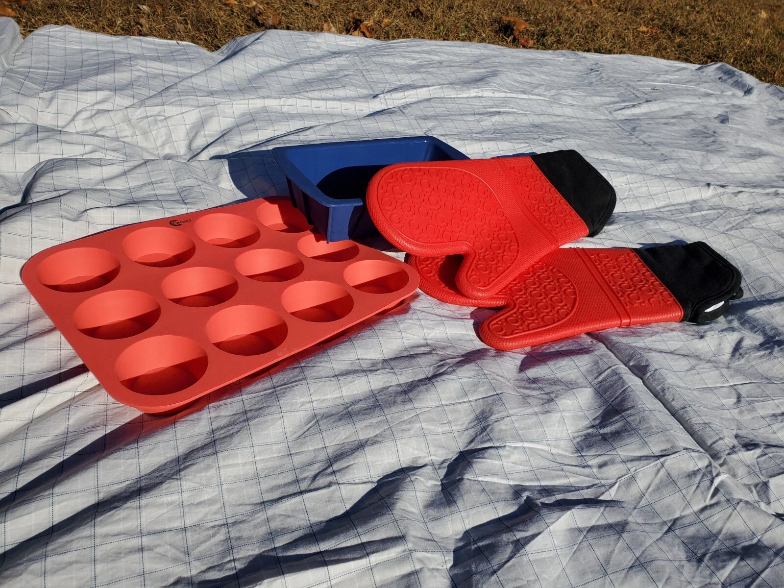 Blue Silicone Loaf Pan, Red Silicone Muffin Pan, & Silicone Oven Mitts| 3 Piece