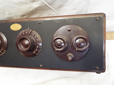 Antique Atwater Kent Model 20 Tube Compact Radio Receiver Wooden