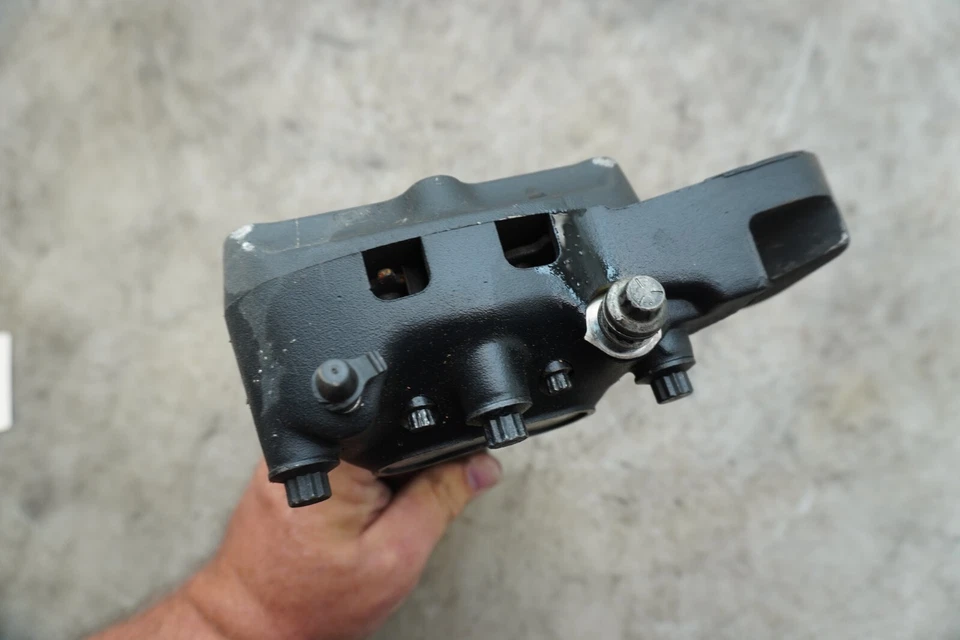 03 PINZA DE FRENO TRASERA HARLEY DAVIDSON Heritage softail e-4757 Foto 3 de 4