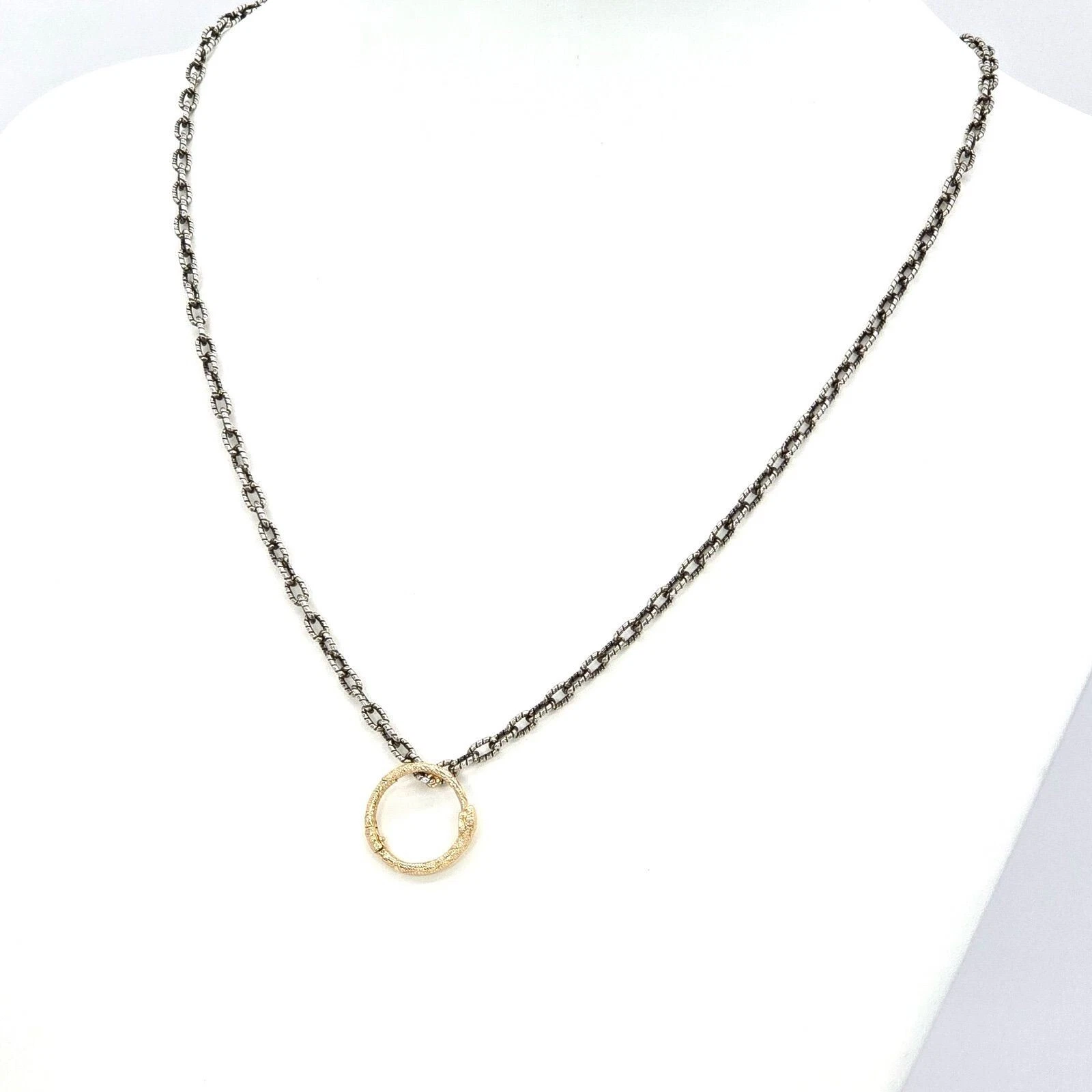 Collana con ciondolo Gucci 461997 Ouroboros