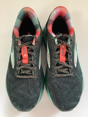brooks christmas shoes 2020 release date
