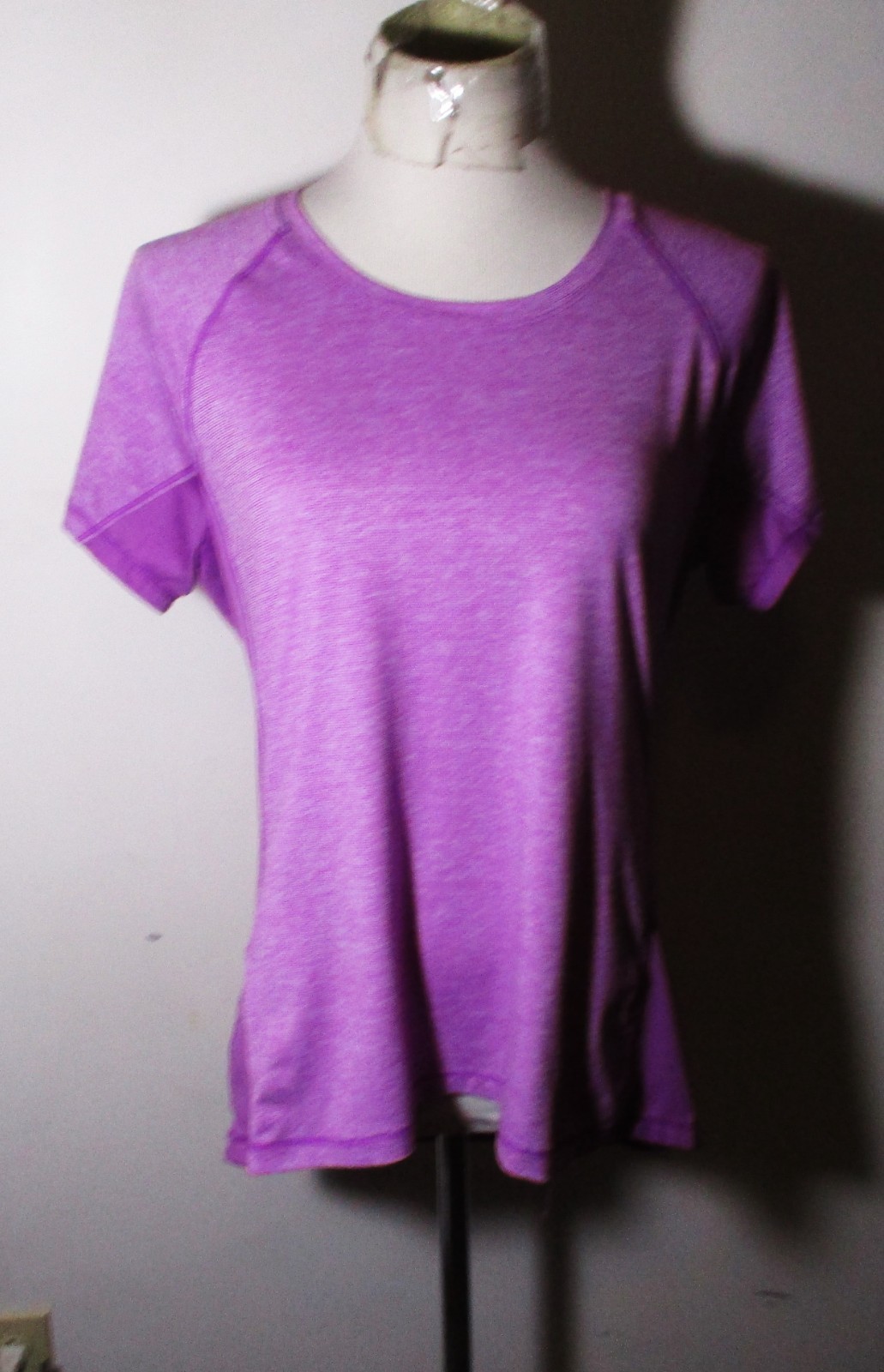 L.L. BEAN Lavender Short Sleeve Athletic Top Women's Size L Reg.