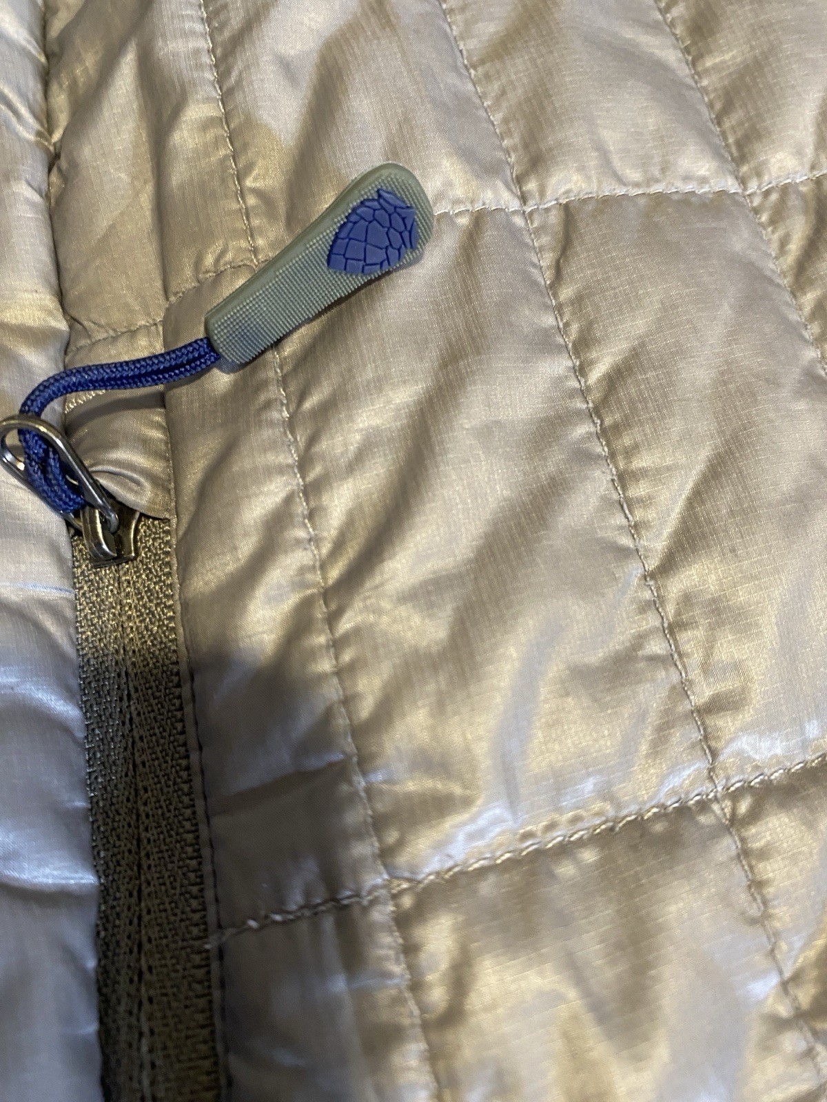 Stio Quilted Jacket L Gray Insulated Full Zip Puffer Outerwear Big D Patch