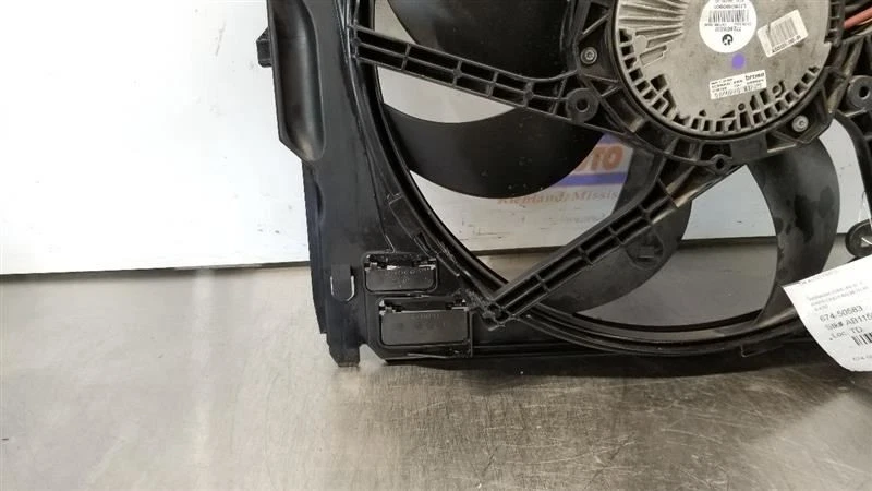 11 BMW ALPINA B7 F02 4.4L RADIATOR CONDENSER FAN ASSEMBLY - Image 4 of 4