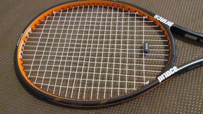 Prince Tour 100L Power Level 900 MidPlus 4 3/8 (3) Grip Tennis