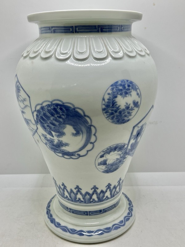 11” Antique Japanese Meiji 19thC Hirado Porcelain Vase Minogame Cranes Floral