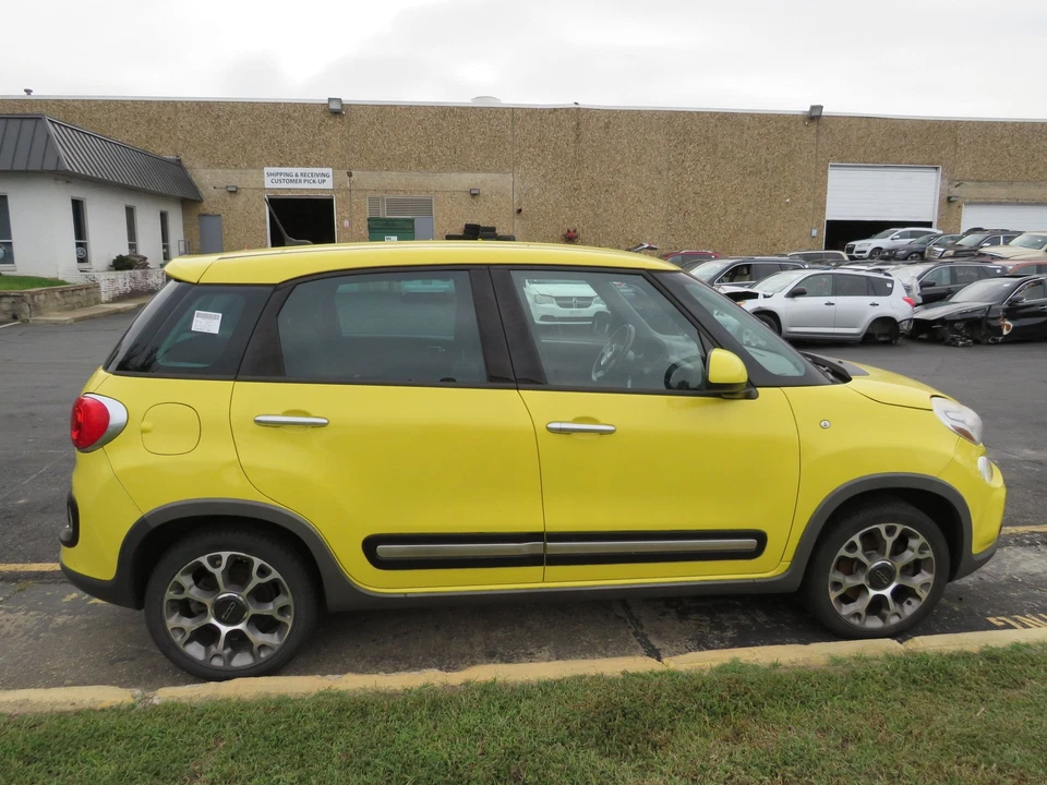 2014 Fiat 500 Wiper Arm LH OEM 68219718AA - Image 4 of 4