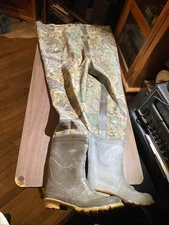 Ducks Unlimited Waders Mens Size 12 Boots, 50" waist, missing suspenders