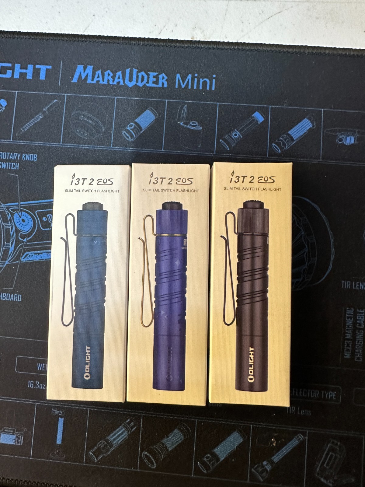 Olight I3T 2 EOS  set of 3, Dual-Output EDC Flashlight, 200/300 Lumens