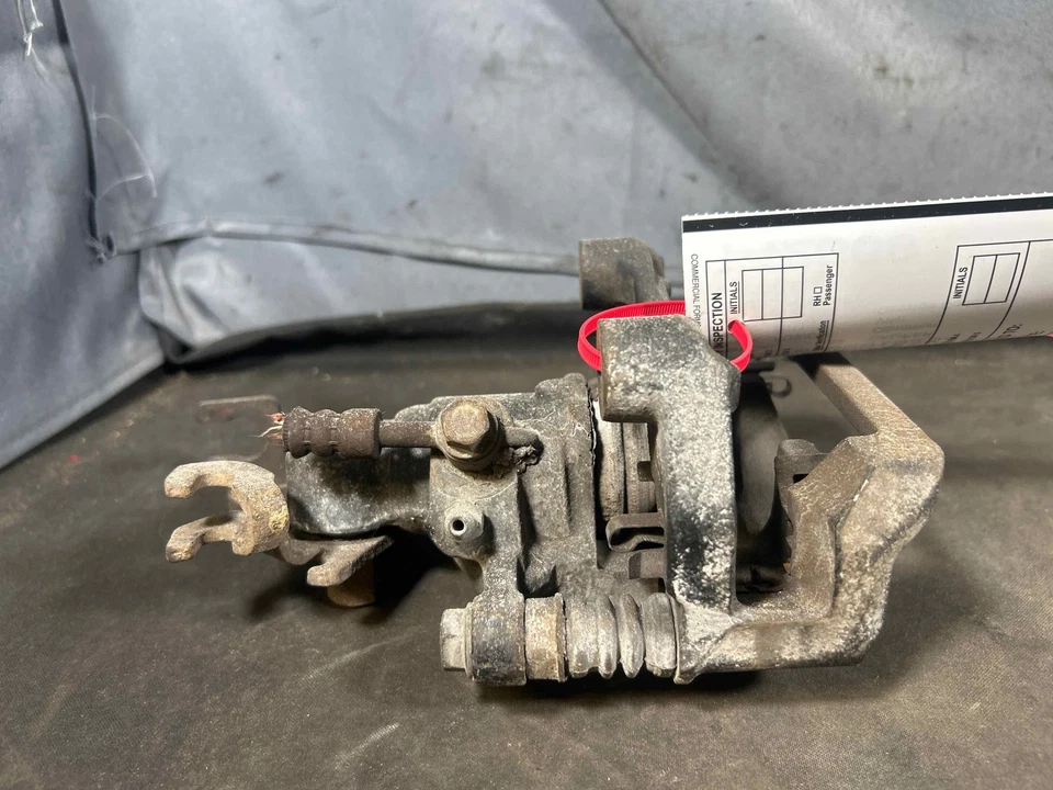 Fits 2006-2012 Ford Fusion Left Rear Caliper OEM:6E5Z2553C Foto 4 de 4