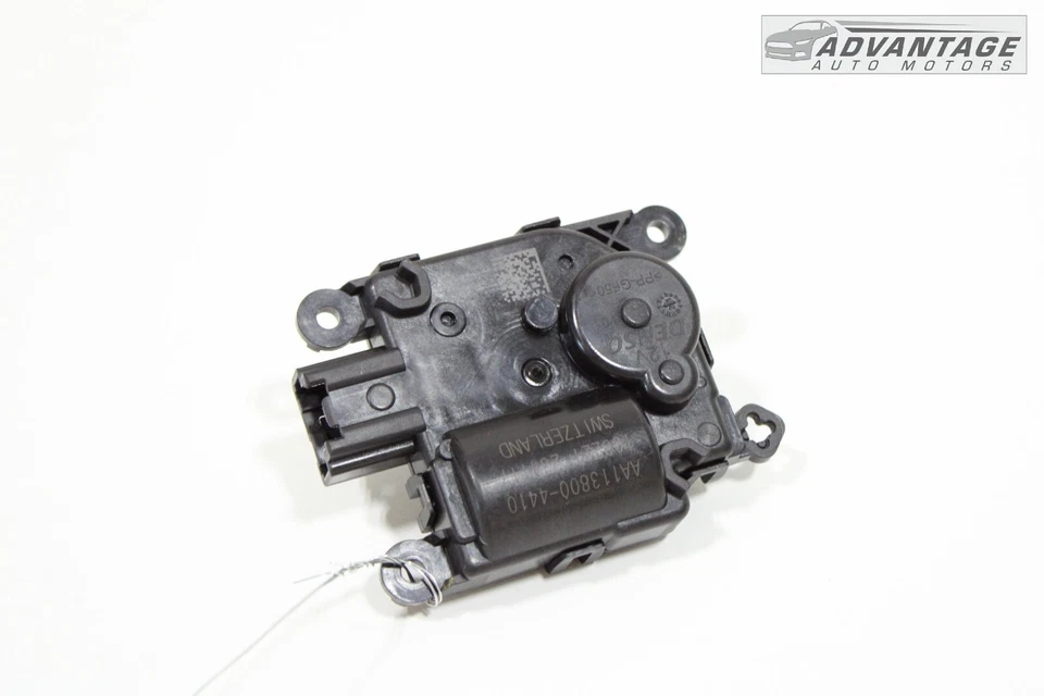 2020-2022 FORD ESCAPE SEL HVAC HEATER AIR FLAP BLEND DOOR MOTOR ACTUATOR OEM - Image 2 of 4
