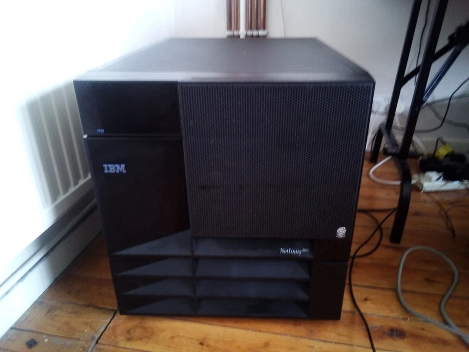 IBM Netfinity 5500 M20 8662-4RY PIII XEON 500MHz SERVER SALE - Image 4 of 4