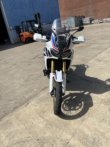 Honda CRF 1000 Africa Twin DCT - Picture 2 of 8