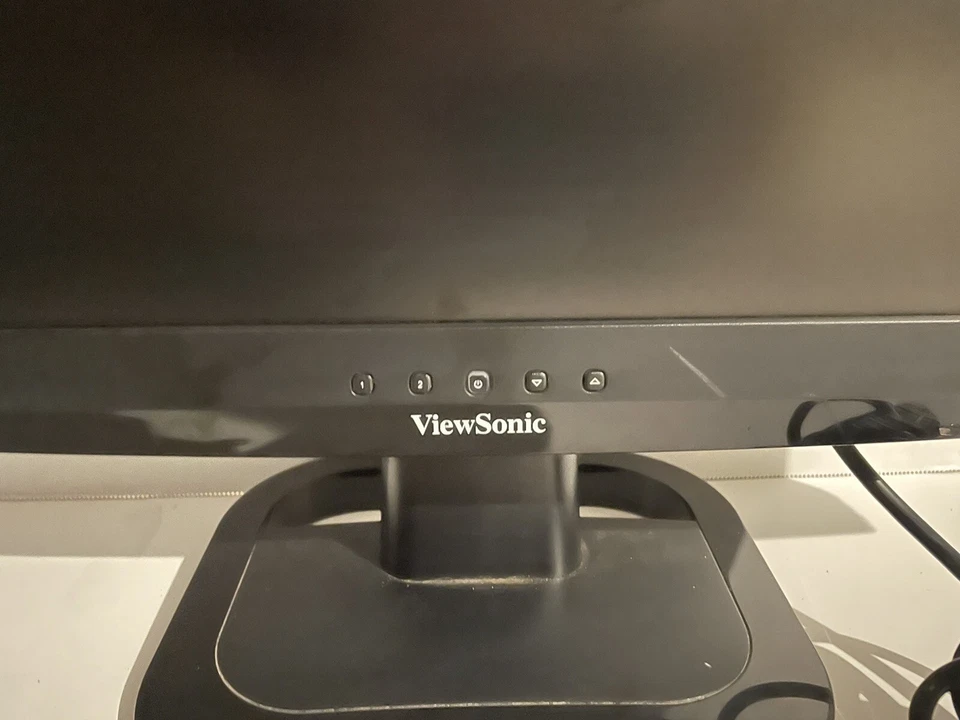 ViewSonic VA2333-LED 23" LCD Monitor w/ VGA Cable Set, KVM Switch, VGA LAN Dock - Image 4 of 4