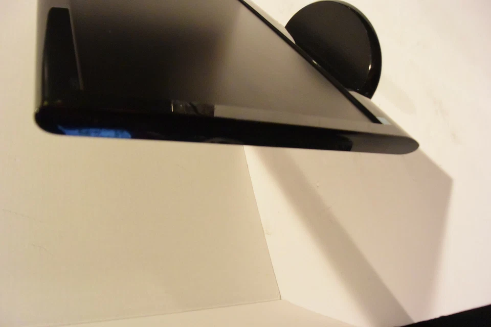 AOC e2050Swd 20-Inch Class Screen LED-Lit Computer Monitor - Image 4 of 4