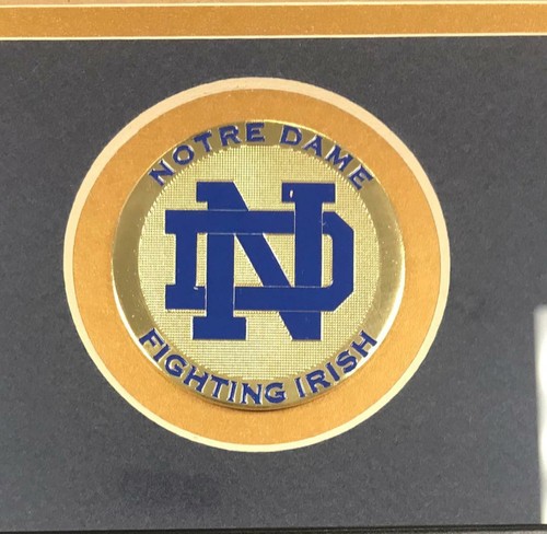 NOTRE DAME FIGHTING IRISH Medallion Frame Kit 8x10 Photo Double Mat HORIZONTAL - Picture 2 of 2