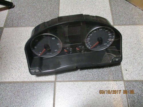 VW Golf 5 TDI Tacho Kombiinstrument 1K0920864B mit  200 Tkm